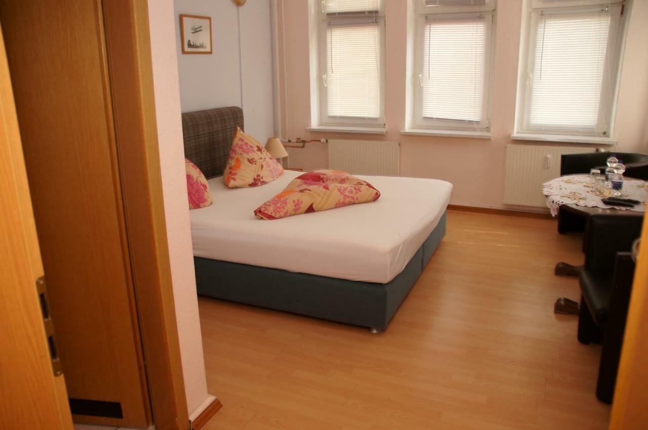 Am Flugplatz Hotel